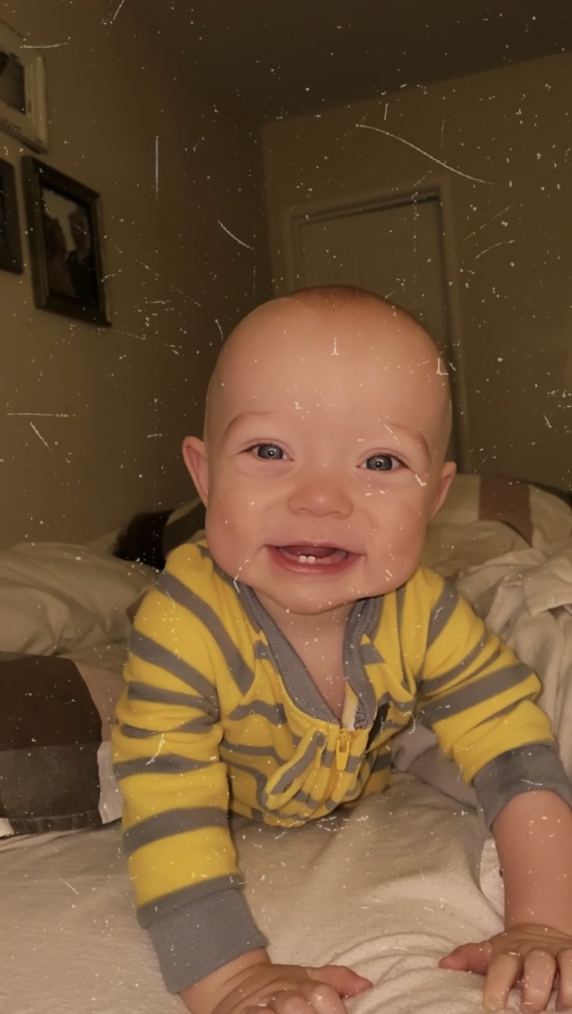 TW Pornstars - 2 pic. 𝙿𝙸𝚇𝙰𝚁 𝙼𝙾𝙼. Twitter. One year apart 😩♥️ so thankful for every second with