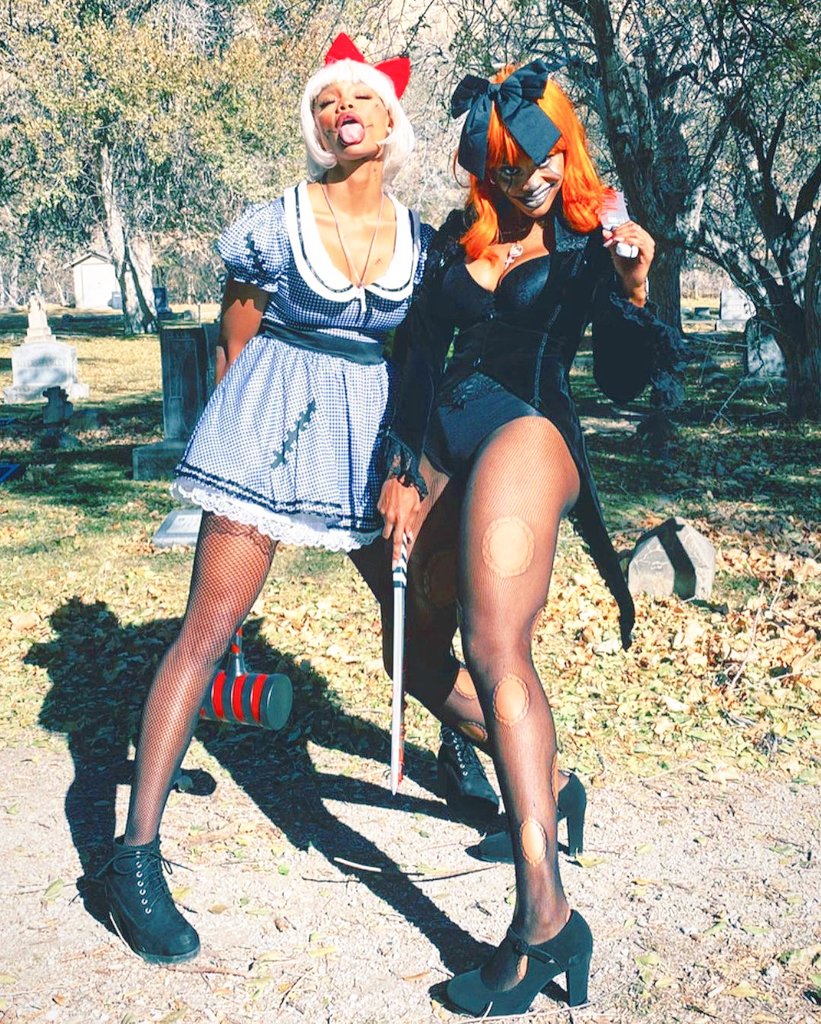 Kharmatic's tweet image. Earlier before the Savage party. @Riiiiikkkkiiiii is rocking @KylieFox5's #KylieWear and I'm #BabyImASavageSaturday.