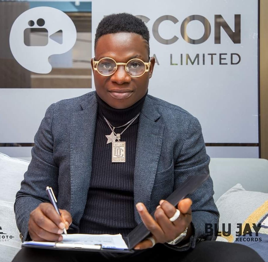 VoltaMusicAward's tweet photo. Happy birthday wishes to the Reigning HIPLIFE ARTISTE OF THE YEAR winner @brainnysetor. Almighty God Himself continue to bless your career/path.
#VMA20 ππβ€οΈ https://t.co/XIwdkeCmP5