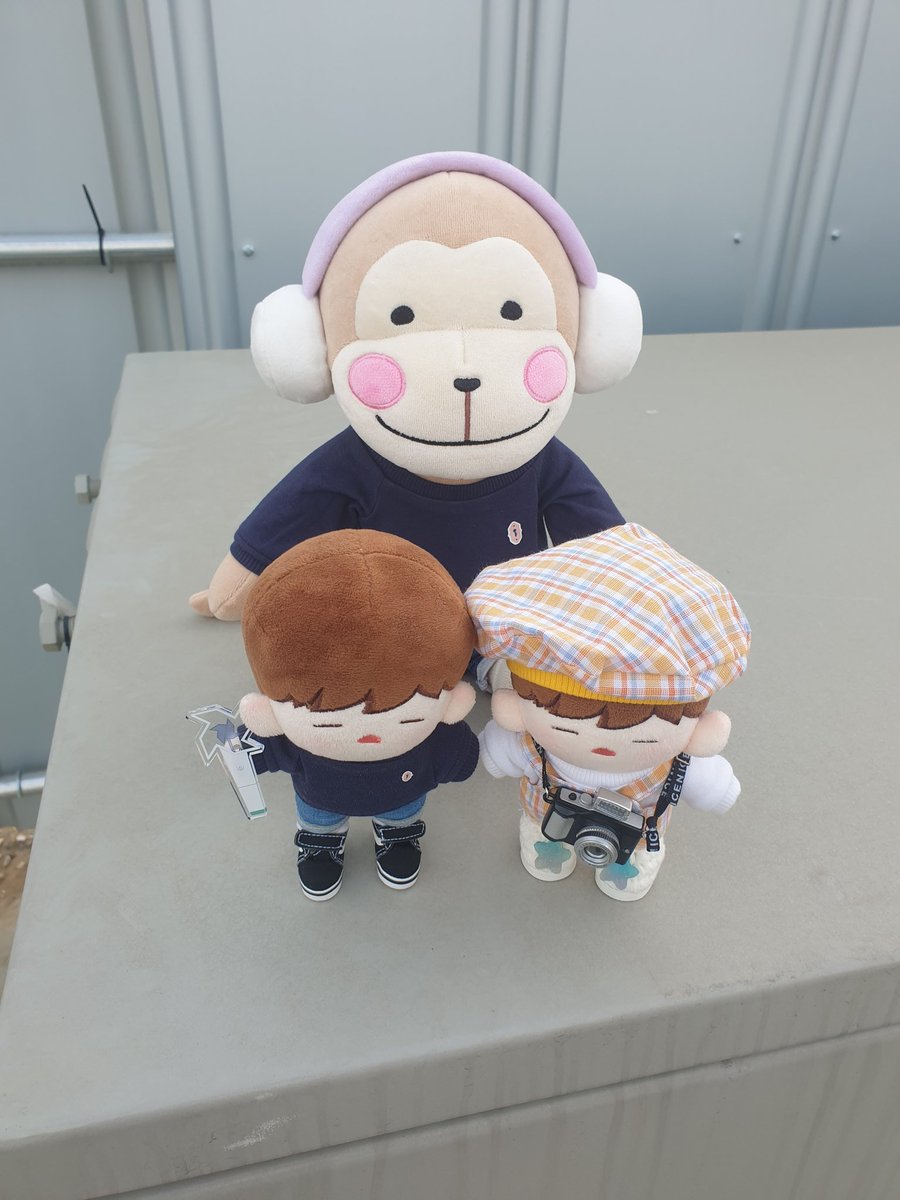 호빵님 아가는 아가아가한데
우리애는 왜케...세상 체념했지...?

(feat.흐뭇하게 바라보는 싱숭이)

#싱숭이 #짼뭉이