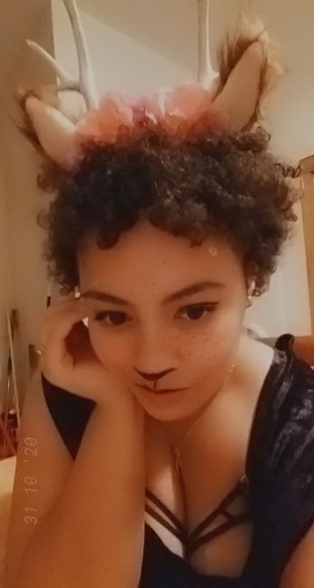 lileviecosplay's tweet photo. Did a quick #deercostume because Halloween 😅 gonna try and post more cosplay photos had fun dressing up just for me maybe I'll update this deer look ¯\_(ツ)_/¯ oh well Happy Halloween everyone! Hope your night was fangtastic

#happyhalloween #halloween  #quickcostume https://t.co/uqtqFOghUY