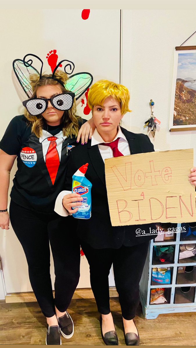 MoWild_'s tweet photo. Vote @JoeBiden  - from the @FlyonMike  &amp; @trump https://t.co/RVCoQatvc2