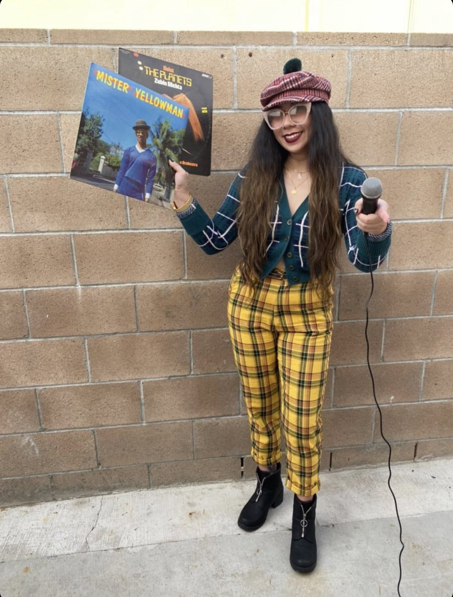 nardwuar's tweet photo. Thank for all thee support! Doot boo 👻 Part Two ! https://t.co/b04bYzRxsu