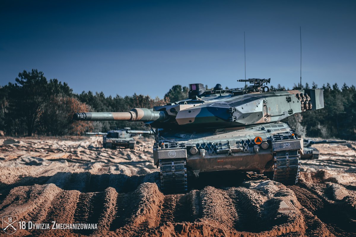 TheDeadDistrict's tweet photo. Leopard-2 MBT of the 1st Warsaw Armoured Brigade "Tadeusz KoΕciuszko" at training range
Photos on the link....‡οΈ
https://t.co/cjChIfTKB5
#Poland #PolishArmy #Leopard2PL #Leopard2 #TankTwitter #TankSunday #MBT #tank https://t.co/kMnp3bCxxr