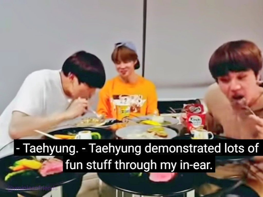 vminiesnfriends's tweet photo. Literally noone: ....
Jimin: Taehyungie โบ
#vmin #soulmates #VMINWEEK2020 https://t.co/uOPC6N3GD5
