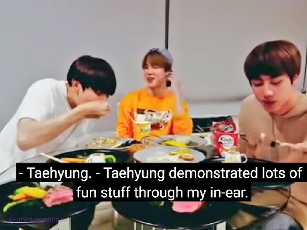 vminiesnfriends's tweet photo. Literally noone: ....
Jimin: Taehyungie โบ
#vmin #soulmates #VMINWEEK2020 https://t.co/uOPC6N3GD5