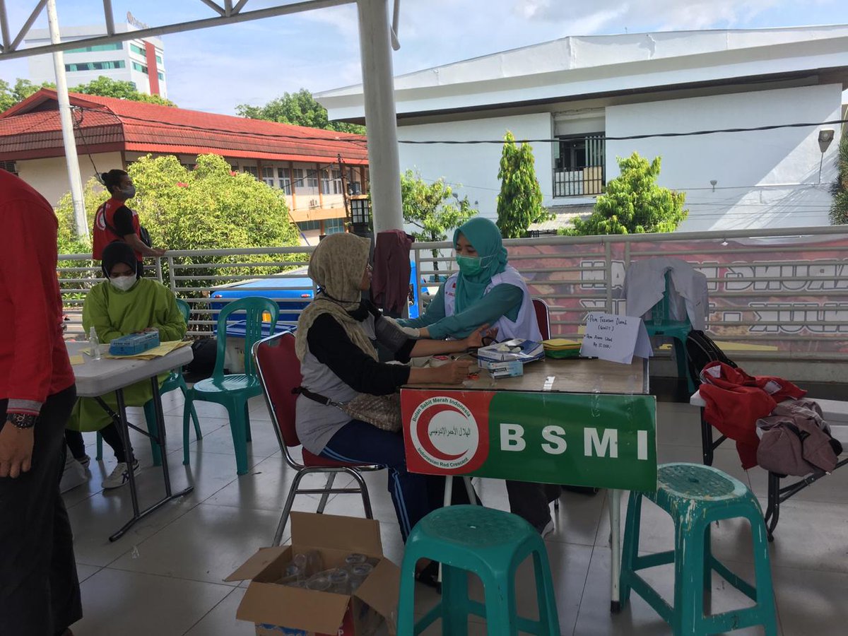 BSMISociety's tweet photo. 🌙 *Layanan Kesehatan dan Donor Darah Rutin Akhir Pekan ft. UTD Prov. Sul-Sel* 💫

Tim divisi medis dan kesehatan BSMI bersama UTD Prov. Sulawesi Selatan telah melakukan Pemerikasaan Kesehatan dan Donor Darah di Taman Pakui Sayang, Jl. AP. Pettarani pagi tadi. https://t.co/dXc5vB3sRT