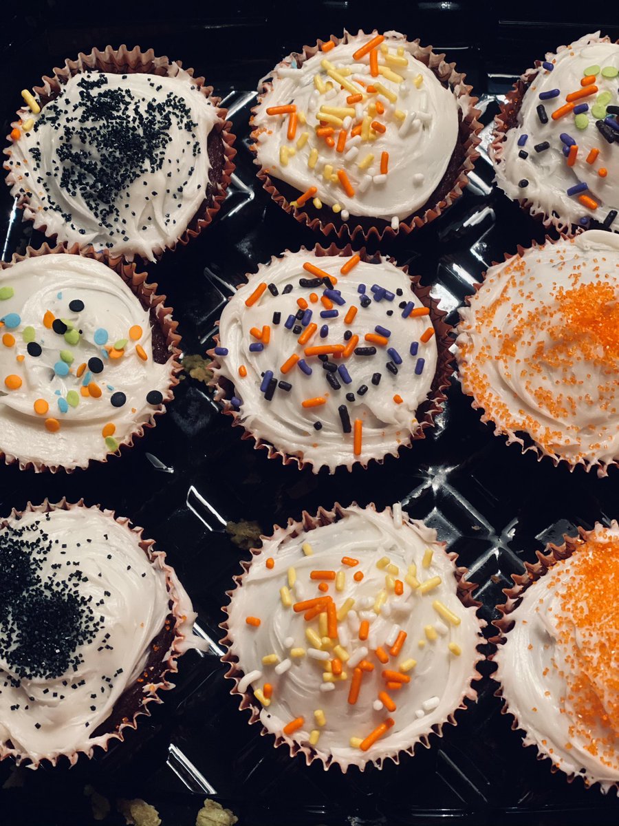 Alicia4laughter's tweet photo. Though we’re studying for midterms and doing massive homework, we still made time to bake some goodies for Halloween! 
🎃👻💀 @missnaomisuarez 

#collegerebels #collegefood #midterns #halloween https://t.co/mXDJF3D06m