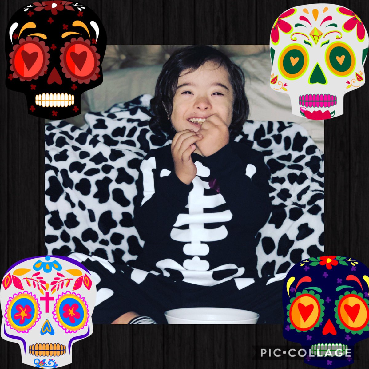 marce78rs's tweet photo. Aqui les dejo algo bien hermoso 🥰 #YoAmoAMiHijoConT21💙💛 sin condición.
#amarle
#respetarle
#apoyarle
#guiarle
#enseñarcomoaprende https://t.co/kFRKaBfFRW