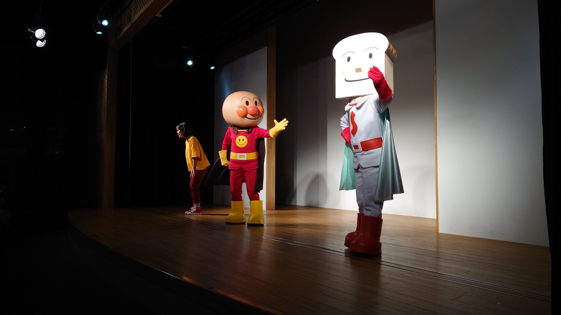 Akira 税理士向けビジネスプロデューサー 経営者コンサルタント 複業超 著者 元税理士 仙台の子供の遊び場はアンパンマンミュージアムと感性の森がオススメです 土日だから混んでるかと思いきや全然混んでなかったです ランチはもちろん牛タン 息子が2