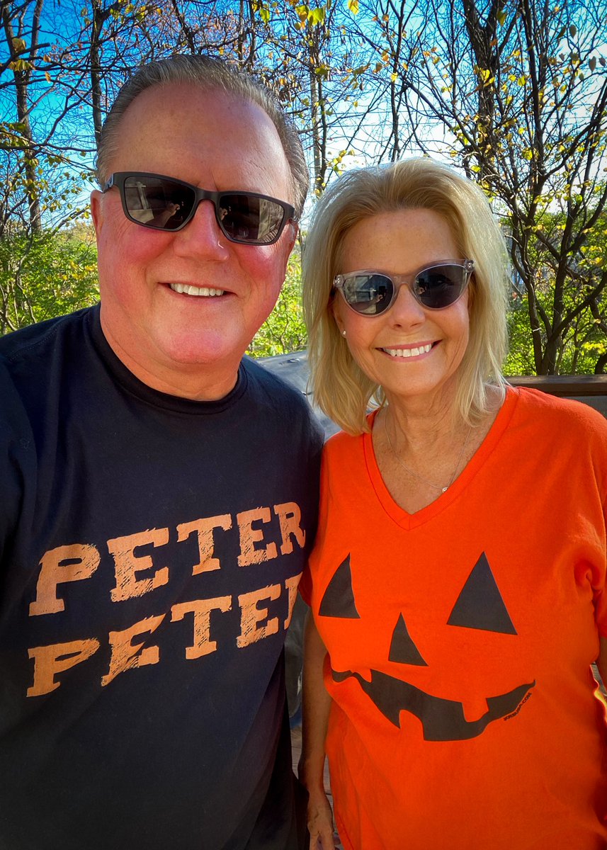 JoeWoschitz's tweet photo. Happy #Halloween y’all from #Pumpkin and #Peter! #PeterPeterPumpkinEater 🎃👢😎 https://t.co/zKpTBtV0AN