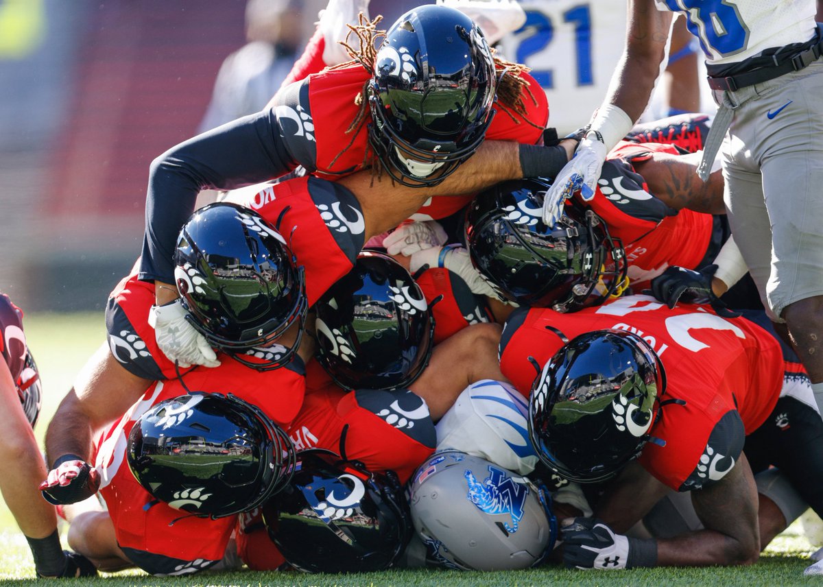 This is legit my favorite pic so far this year. Not sure who took it, but it is awesome.