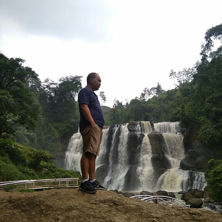 shandyrentcar's tweet photo. Wisata Alam " CURUG MALELA " bareng Shandyrentcar,  sewa mobil bandung/rental mobil bandung. Telp/WA : 081321748216/082117885282

https://t.co/o7D4327qWw

#sewamobilbandung 
#rentalmobilbandung
#sewahiacebandung 
#bandungrentcar
#travelphotography 
#tranding 
#wisatabandung https://t.co/G8VvSfRUcx