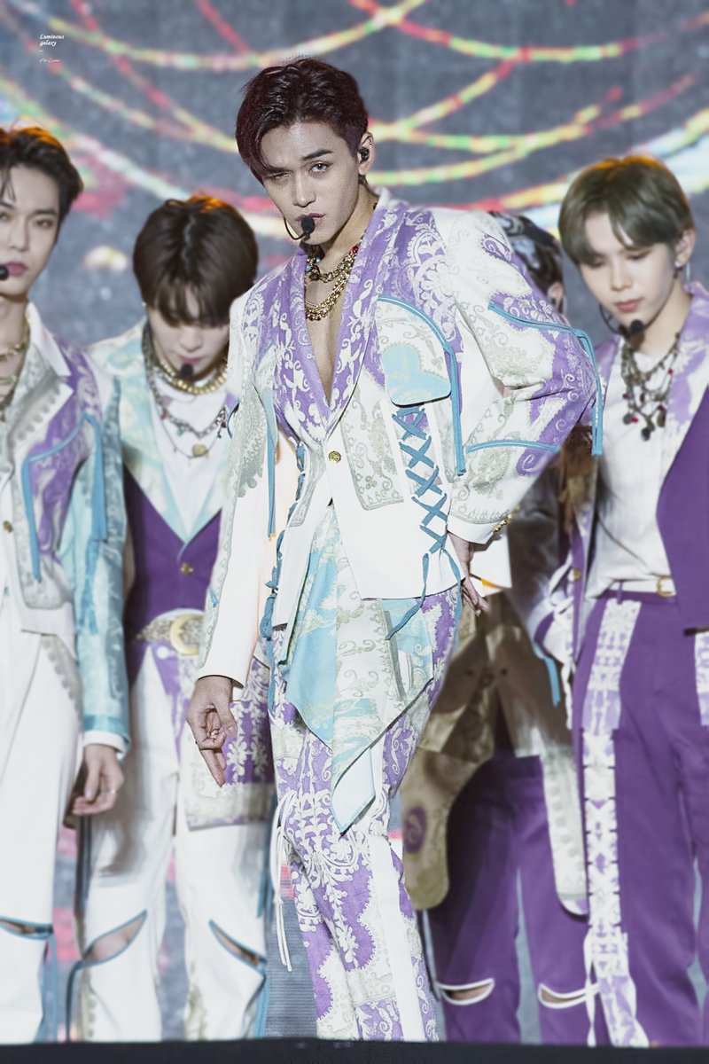 Luminous_0125's tweet photo. 201031 KMDF

#LUCAS #黄旭熙 #WayV #WeiShenV #威神V #superM #nct #nct2020 https://t.co/2pFdbdrqKH