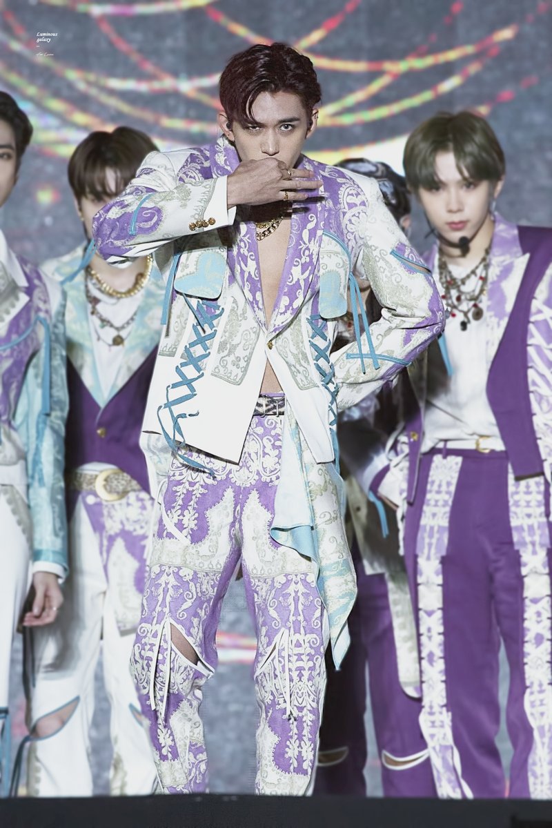 Luminous_0125's tweet photo. 201031 KMDF

#LUCAS #黄旭熙 #WayV #WeiShenV #威神V #superM #nct #nct2020 https://t.co/2pFdbdrqKH