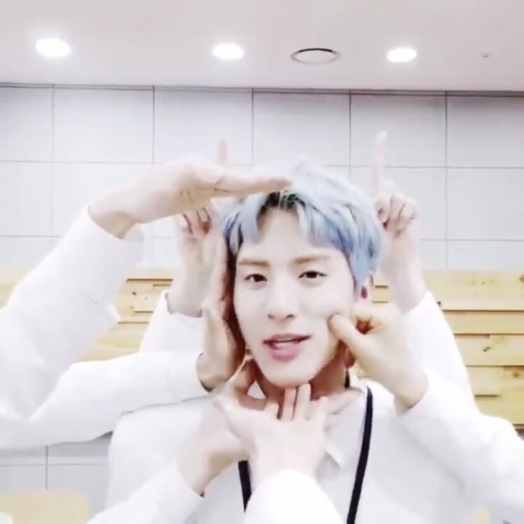 eric as inuoka sou- puppy boys in a group full of cats- energizers of their teams both on and off the court/stage- VERY COMPETITIVE- dont u just want to pat their heads and tell them good job :(