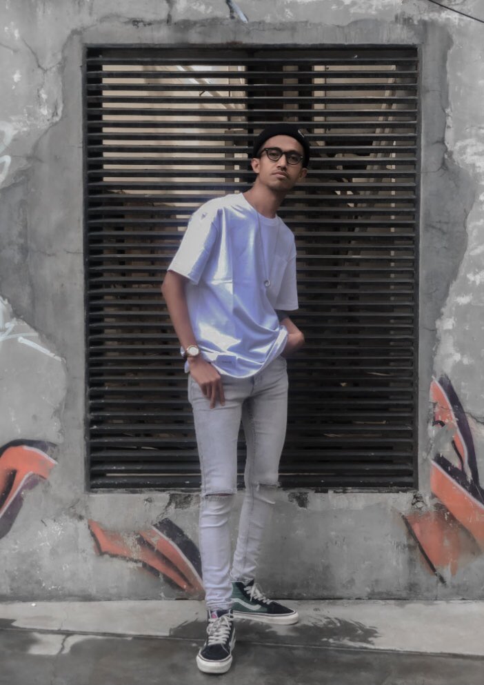 Angga09690593's tweet photo. Open Massage Bandung 
Call 0881023912811

#Massagebandung 
#pijatbandung 
#massagefullservice 
#pijatpanggilan 
#PijatPriaBandung 
@sadgay_hourz
@PijatBandung21 
@pijatbandung_11 
@FahriLuckyGood 
@agamMssg 
@DMassageJkt 
@jack19680
@Info_Pijat_Pria 
@Vicki18188820 
@TopMssgBdg https://t.co/Ph4ZsXrEtO