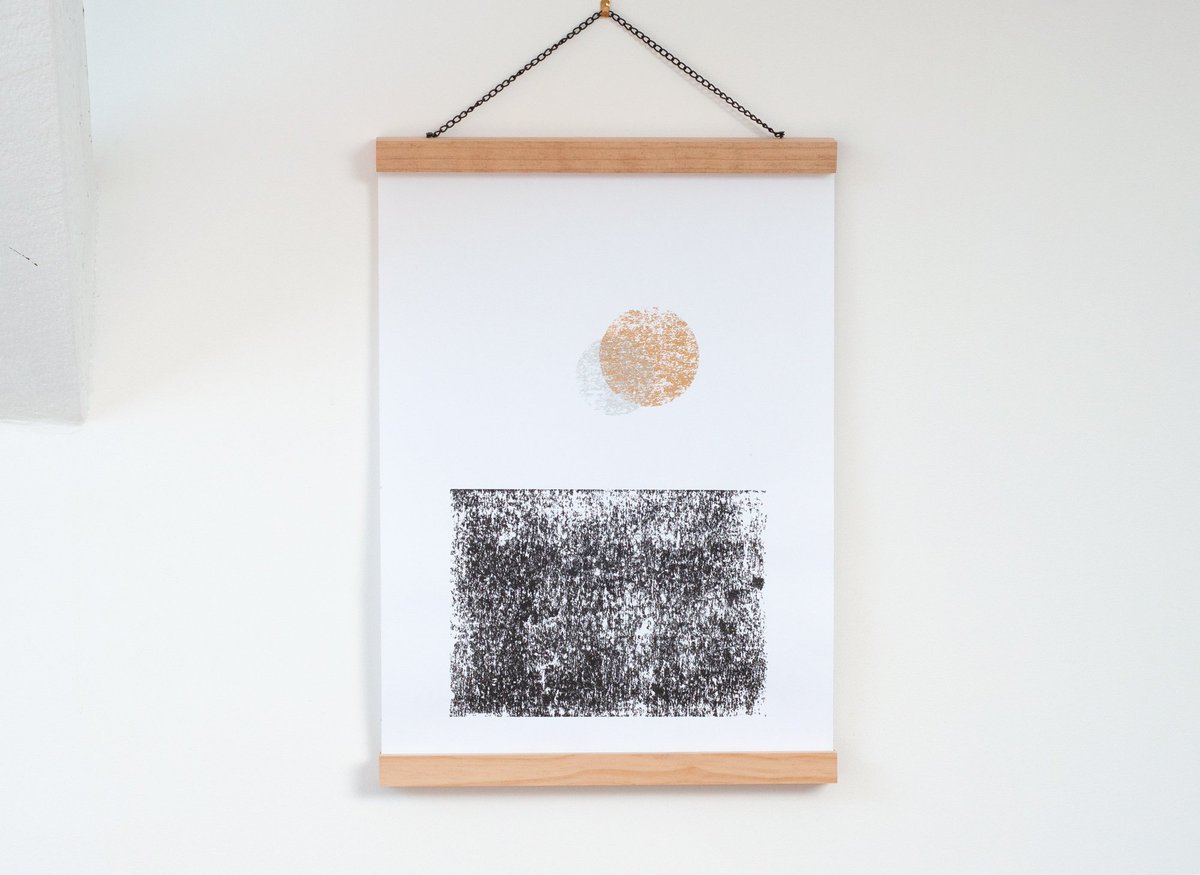 Floriane_B's tweet photo. Profitez du reconfinement pour décorer la maison, c’est plus que jamais le moment de le faire auprès des créateurs français ! #etsy #moon #lune #serigraphie #madeinfrance #illustration #boutiqueetsy https://t.co/iI8se8bUay https://t.co/ZG5q1MRqZM