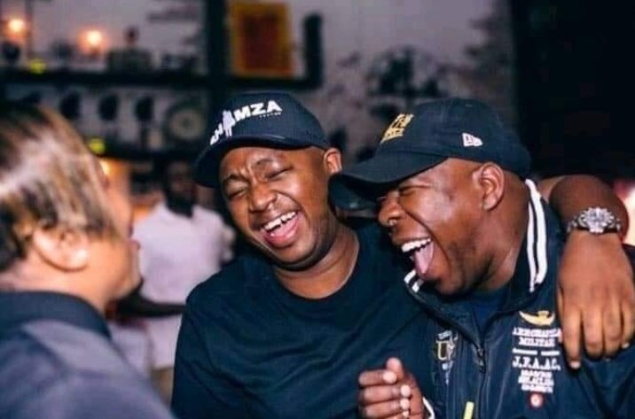 CrystalseaHouse's tweet photo. @smokezBEASTLY Moerr them wena Gaddafi and I know you can moer them🤣🤣🤣 https://t.co/a6gnpNp6ih