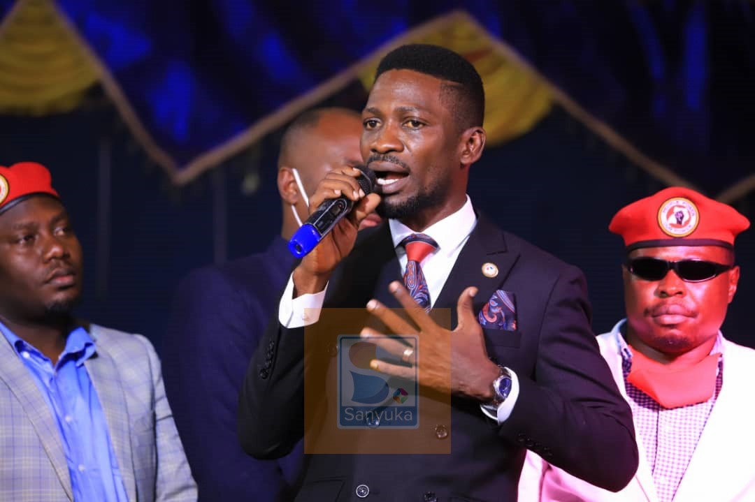 JammyNaks's tweet image. When he sang about the leaders of the future this is what he meant ✊✊✊#BobiWineNomination #3rdNovember ✊ ✊ ✊ ✊ @NUP_Ug @HEBobiwine for president 2021 🇺🇬 akambonero 🏖️ 🏖️ ✊✊✊