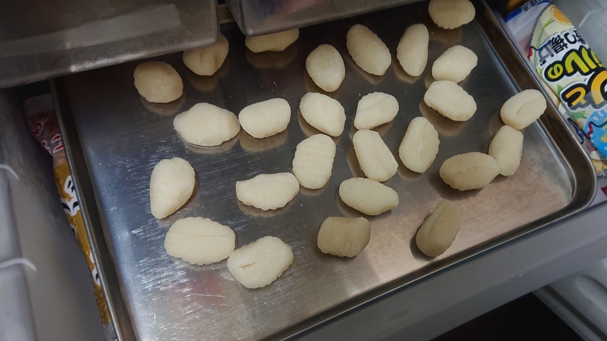 ありんこ 残り物でおいしいもの あまったニョッキは冷凍 さすがに全部は多いので あまったニョッキ はバットに広げて凍らせ ジップロックに入れれば冷凍保存できます カルディ Kaldi ニョッキ 冷凍保存 芋虫みたい ありんこ 残り物でおいしいもの あまったニョッキは冷凍 さすがに全部は多いので あまったニョッキ はバットに広げて凍らせ ジップロックに入れれば冷凍保存できます カルディ Kaldi ニョッキ 冷凍保存 芋虫みたい