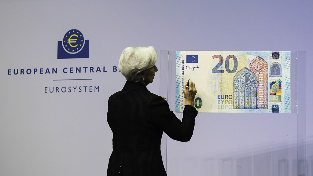 I was honoured to provide my signature for our banknotes and it was great to hold the finished product in my hands.