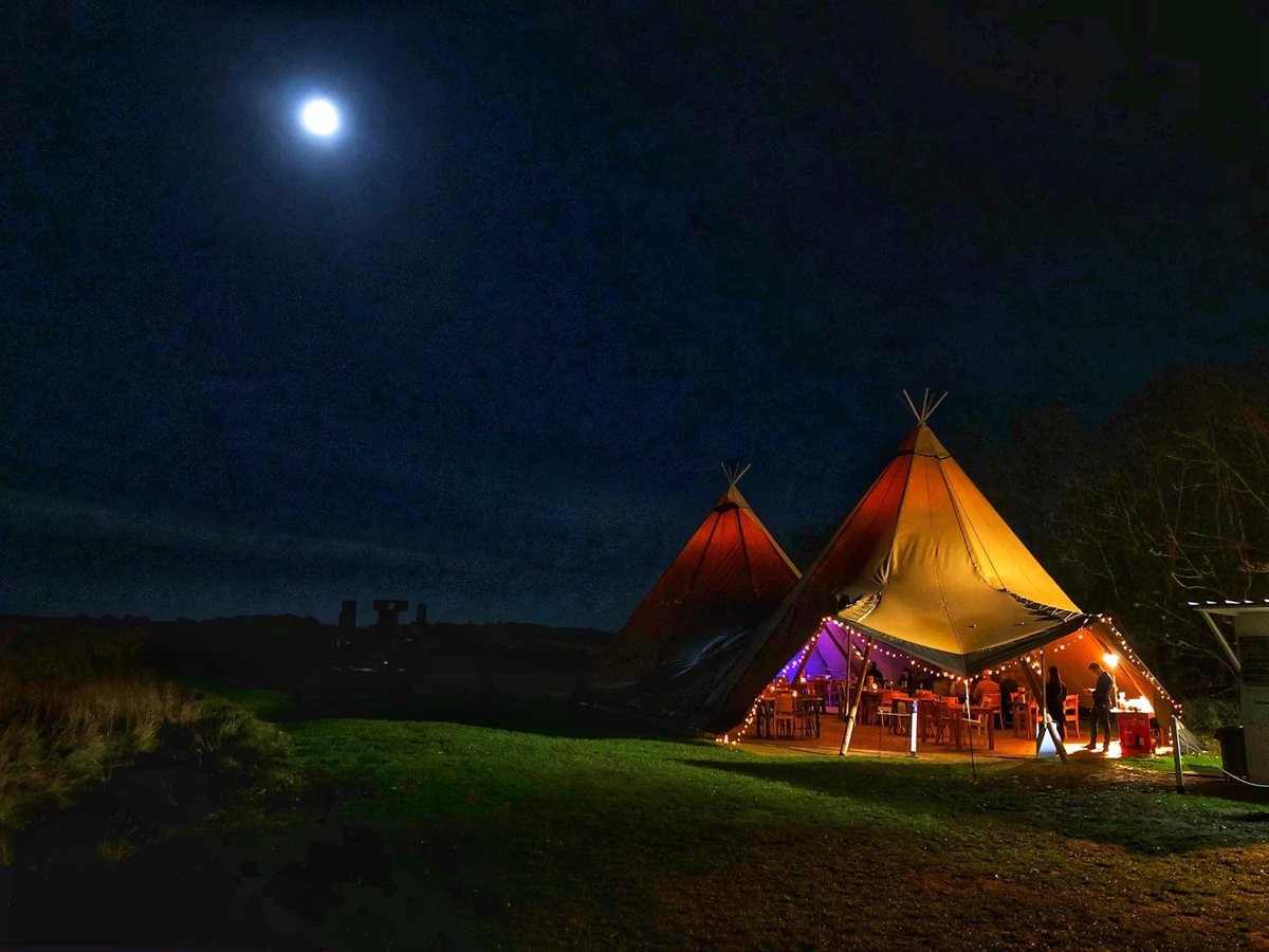 Stumpy Oak (@stumpyoak) on Twitter photo Erin and Barry had a delightful time last night at the <a href="/SnapeMaltings/">Snape Maltings</a> Tipi accompanying diners with lively folk music. It was an absolute honour to have been invited. Let the music play! Erin and Barry had a delightful time last night at the <a href="/SnapeMaltings/">Snape Maltings</a> Tipi accompanying diners with lively folk music. It was an absolute honour to have been invited. Let the music play!