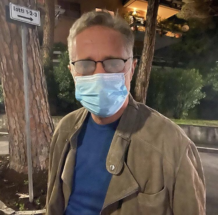 SHIBALOVERR's tweet photo. Come vivono la pandemia le persone che portano gli occhiali: https://t.co/UW4SIkUHHj