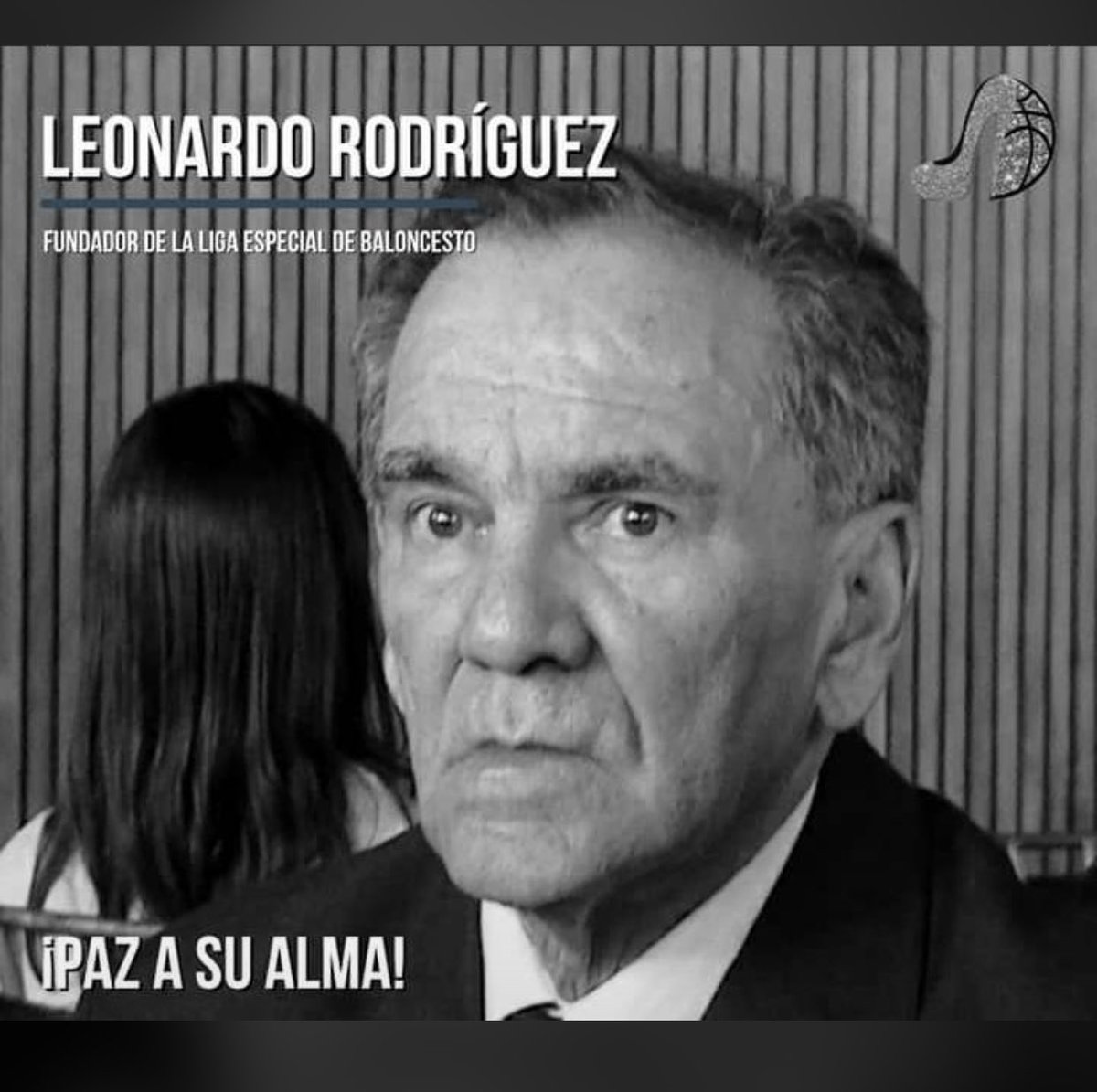 eliudf79's tweet photo. Para los que amamos el baloncesto serás referencia eterna descansa en paz señor baloncesto, el si si si estará siempre en nuestro corazón se fue un grande @sioux_fernandez @FreddyChavier @Emijares22 @guillearcay  @FDVENE https://t.co/TpJcPrcyM8