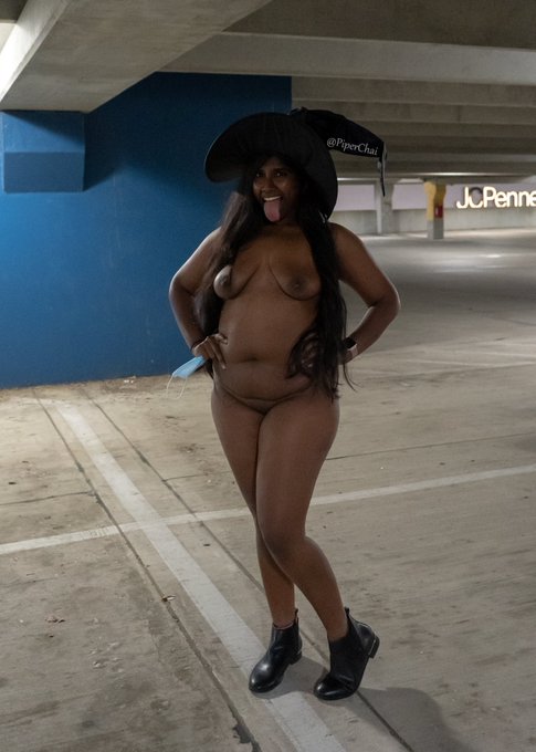 Happy Halloween!😈 Hope you don't mind me casting a spell on you!✨😵✨ Have fun and stay safe tonight! https://t<a href="/tag/mvsales"class="tags"><span>#mvsales</span></a>