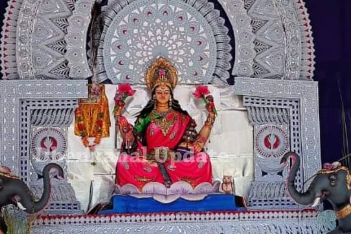 dhenkanalupdate's tweet photo. ଜୟ ମା' ଲକ୍ଷ୍ମୀ, ରାସୋଳ ବଜାର
#Rashol #Dhenkanal #laxmipuja2020 #Dhenkanallaxmipuja #dhenkanalupdate https://t.co/IMgjx3PrvD