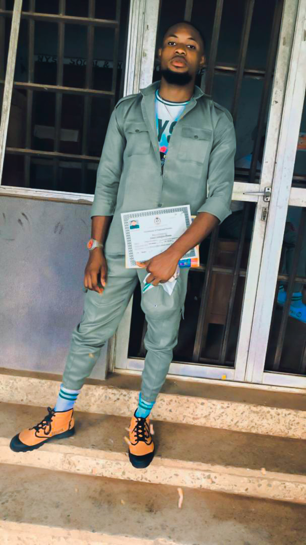 JuniorBeloved1's tweet photo. Its been God
#dedicatedtoMOM
#godblessnigeria
#nysc https://t.co/XSiDjBb0GH