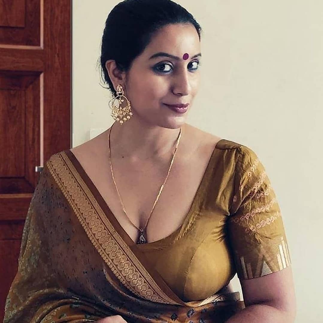 Beauty in Saree on X: @suhanitrivedi01 @SuperSunnyTwitz @sunny1_d @Horny__Kaur  @ImRiya69 @ssakshii_diva @Randy_Ruchika @Lubnabhabi @Ke_kk95  @NamrataAgarwal_ @Woman_with_fire @Anu_300 @NiKiTa_BeBo @lipakshi_kapoor  @SanskariRuchi @iamswatirajak ...