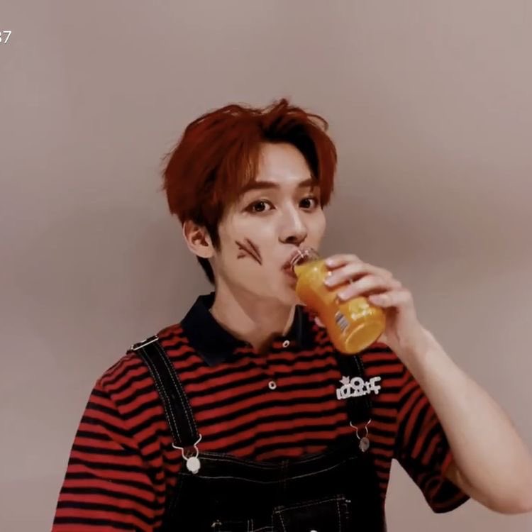 — minho as chucky; a scary thread  #StrayKids  #skz