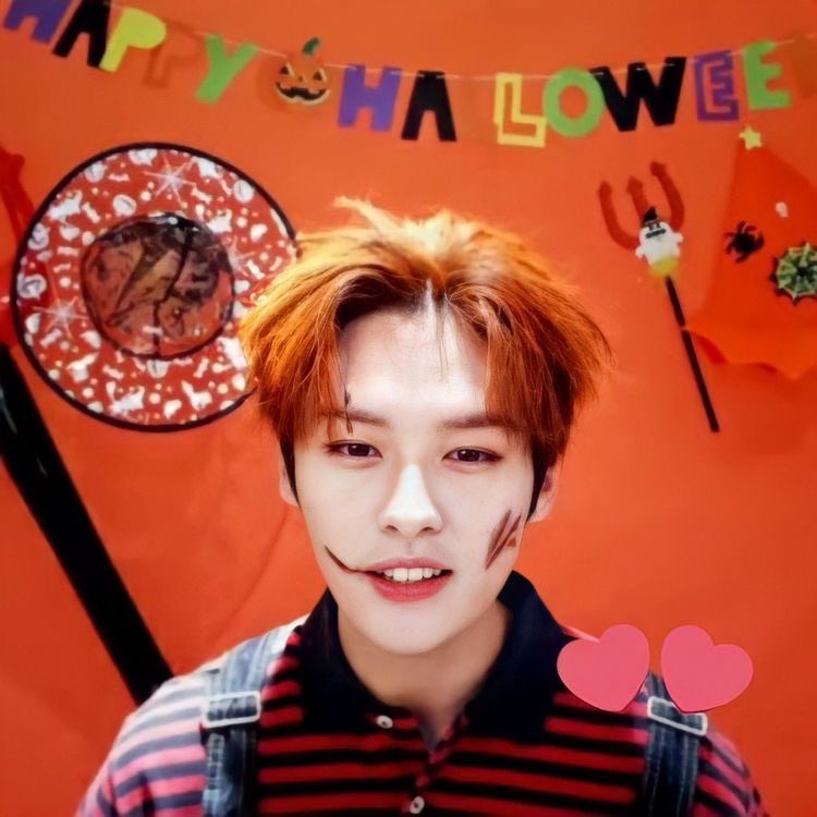 — minho as chucky; a scary thread  #StrayKids  #skz