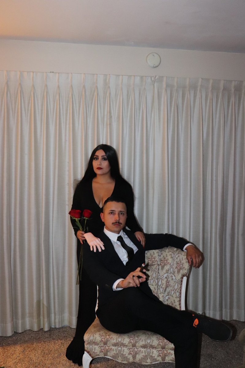 ambeeaar's tweet photo. don’t torture yourself Gomez, that’s my job #Halloween2020 #AddamsFamily https://t.co/8G01JM5wzK
