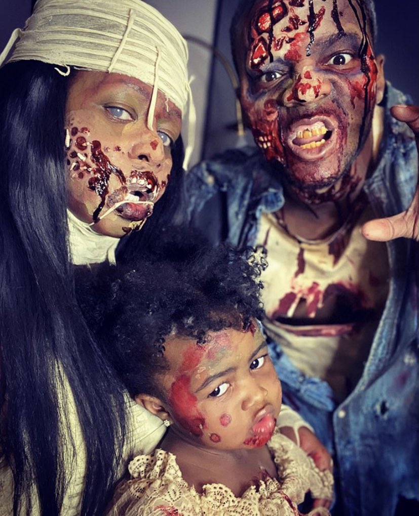 RealRemyMaMafia's tweet photo. Mummy, Deaddy, &amp; Zom-bay-bie 👻🎃🩸

Happy Halloween from The Mackies‼️@RealRemyMa @Papooseonline &amp; The Golden Child https://t.co/tP7C8iEmvU