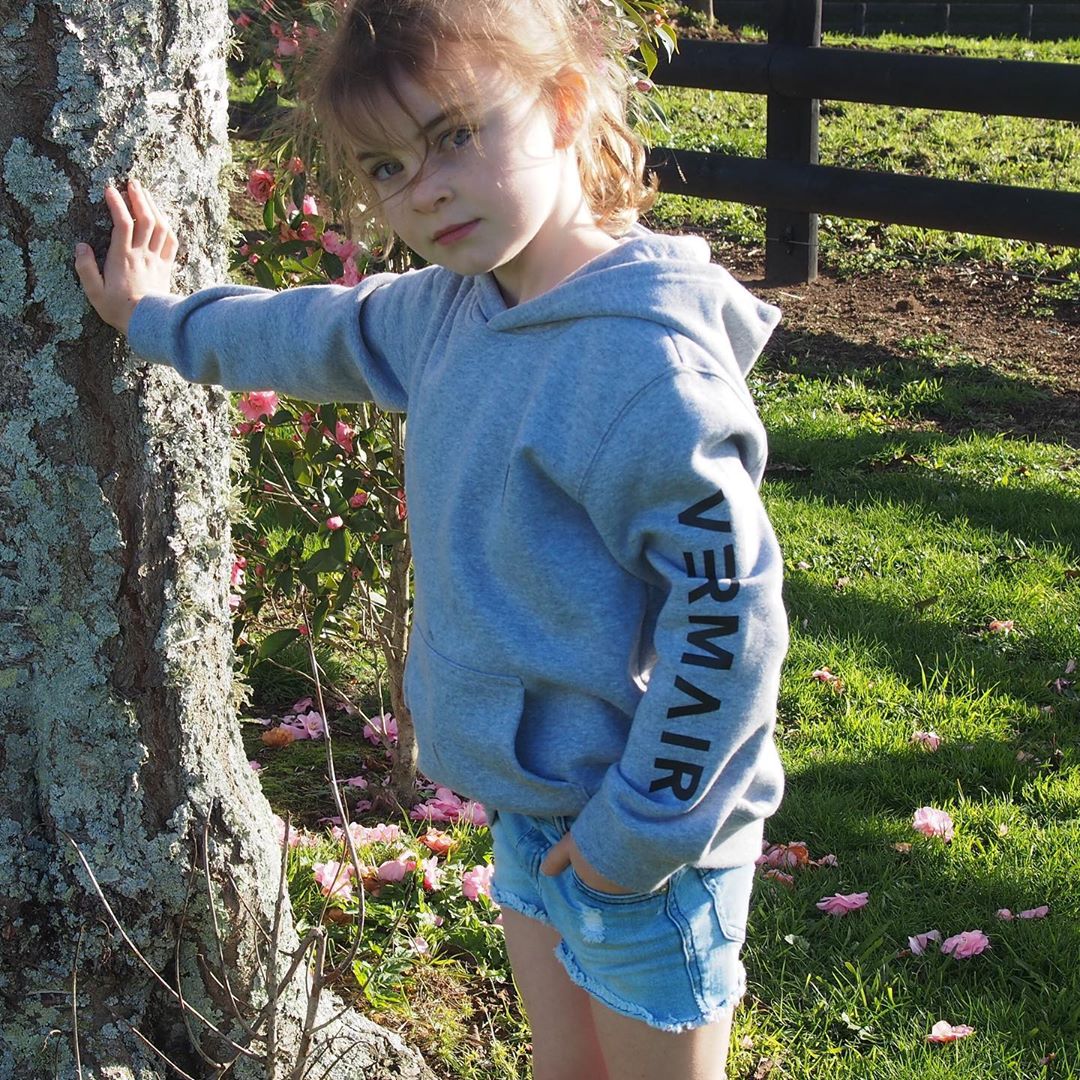 Hariteja_Baz42's tweet photo. Shop Kids Hargest Cres Hoodie at https://t.co/Vg4hmVSVB4 (2️⃣5️⃣% off)
#MayaRose ❤️
#EvieMae 😍
@Bazmccullum 😍😘❤️
#Vermair
#TakeTheGameOn https://t.co/BSn4BKfZok