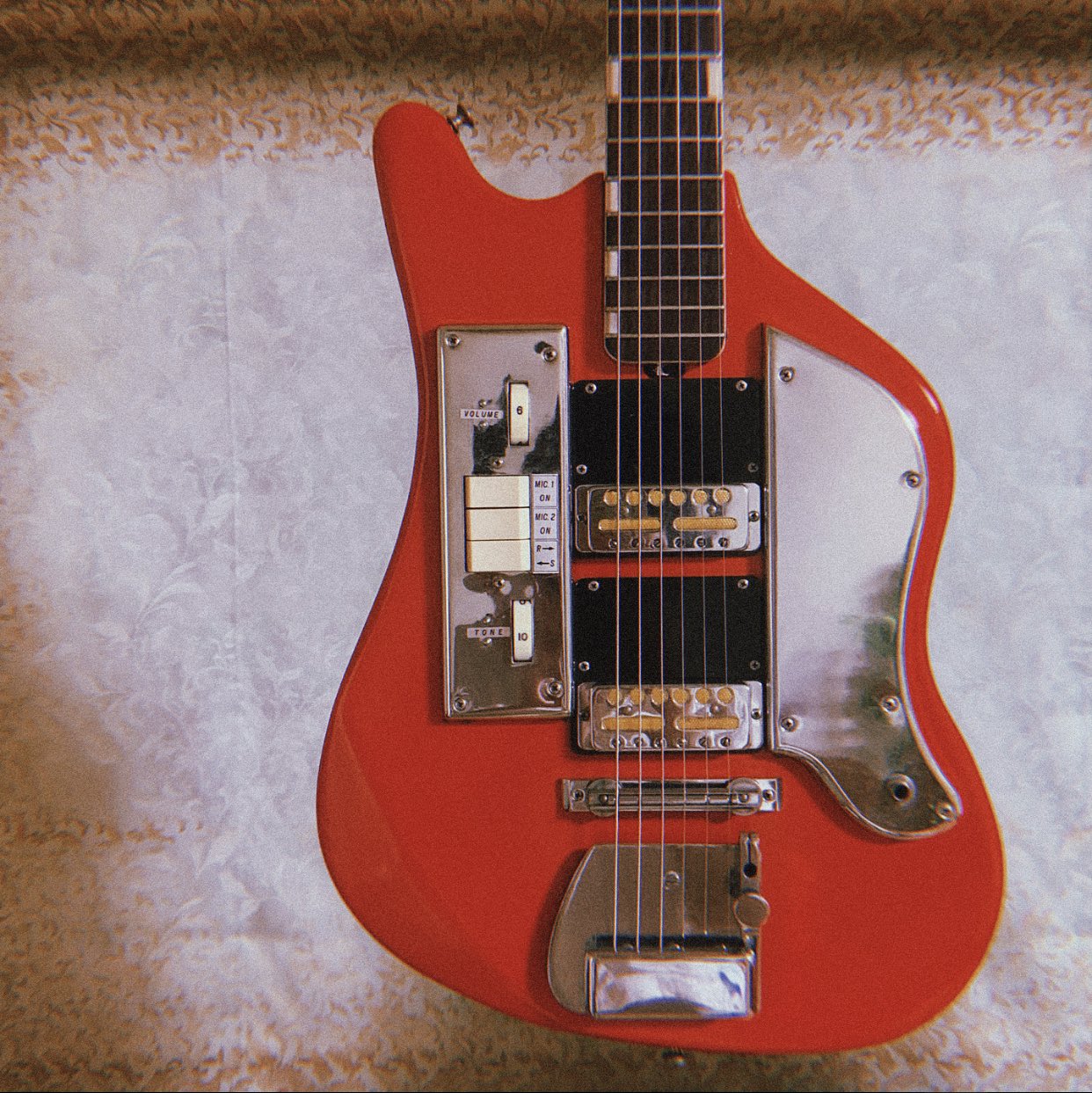 TEISCO エレキギター サンバースト DREAM WEAVER on X: 