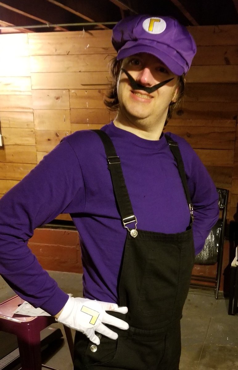 What's Waluigi's favorite type of guitar pedal? - The WAHHHHHHHH pedal.