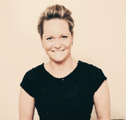 ParamedicsUK's tweet photo. #NotAllParamedicsWearGreen

@MonteithRhian is a Clinical Advisor to @NHSEngland and @NHS_HealthEdEng #RotatingParamedic and High Intensity Users expertise.

And also Director at @thinkouts 

@LinkedIn - https://t.co/BJRtydDyWS https://t.co/qpWUhRazBY