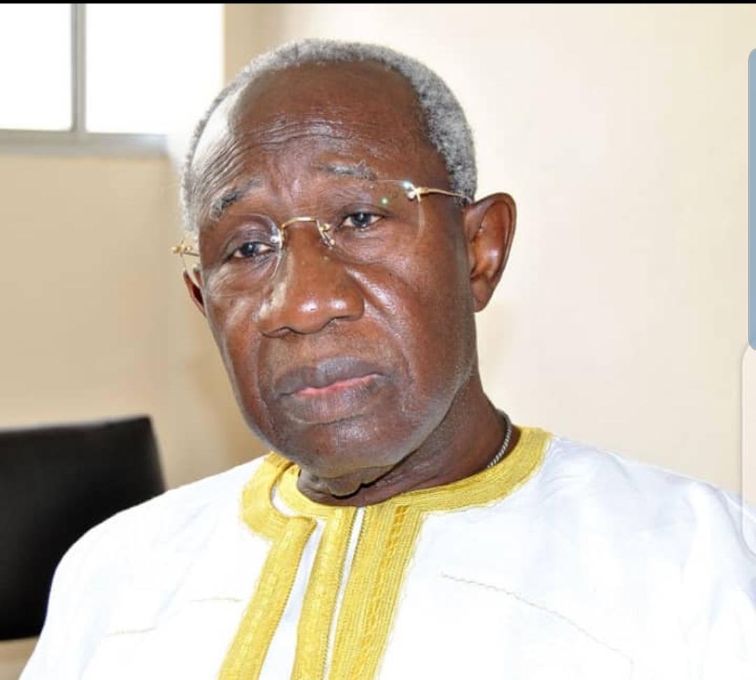 Docteur_SANE's tweet image. « Un vieillard qui meurt, c’est une bibliothèque qui brûle »Amadou Ampathe Ba. Nous avons perdu une bibliothèque monumentale, un éminent historien, Professeur Iba Der Thiam.Merci Professeur pour vos services rendus à la nation.Que Allah l&apos;accueille dans le plus haut des paradis!