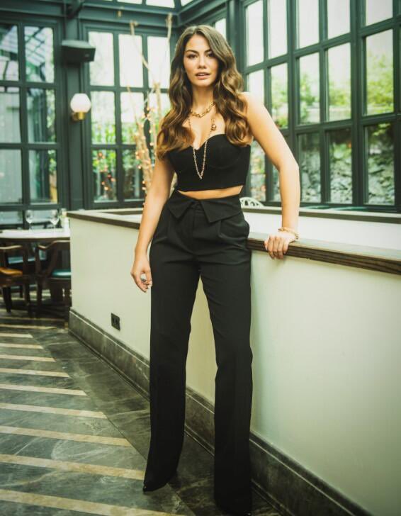 Demet Özdemir’in Sinem Vural ile gerçekleştirdiği özel röportaj için,
🔗 hurriyet.com.tr/galeri-demet-o… 

#DemetÖzdemir #HürriyetKelebek 💚