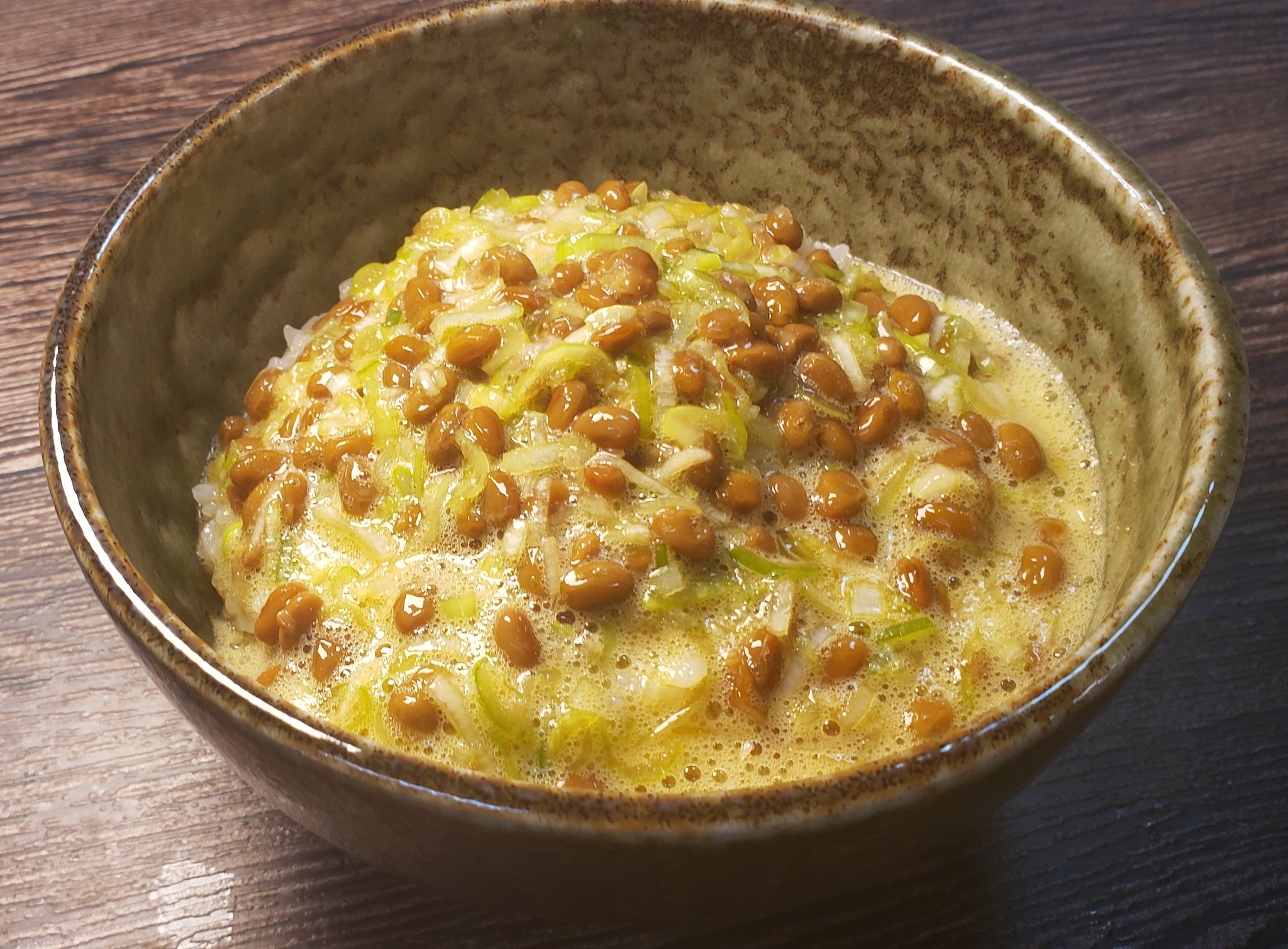 リュウジ 料理のおにいさんバズレシピ 納豆たまごかけご飯が話題ですが 正直あんなに旨いもんはない 家で納豆というといつもあれだった それくらい毎日食えるほど旨い 納豆1パックに付属タレとからし 長葱1 3本40gを混ぜ 卵一個 味の素3振りと醤油 リュウジ 料理のおにいさんバズレシピ 納豆たまごかけご飯が話題ですが 正直あんなに旨いもんはない 家で納豆というといつもあれだった それくらい毎日食えるほど旨い 納豆1パックに付属タレとからし 長葱1 3本40gを混ぜ 卵一個 味の素3振りと醤油