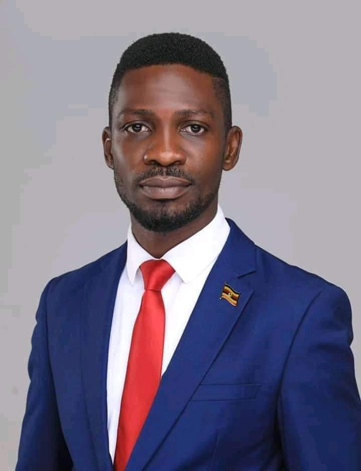 JammyNaks's tweet image. When the going gets tough the tough must get going✊especially when the leaders become misleaders and the mentors became tomentors, when freedom of expression becames a target of suppression @HEBobiwine become our Baass ✊✊✊ #BobiWineNomination #3rdNovember✊✊