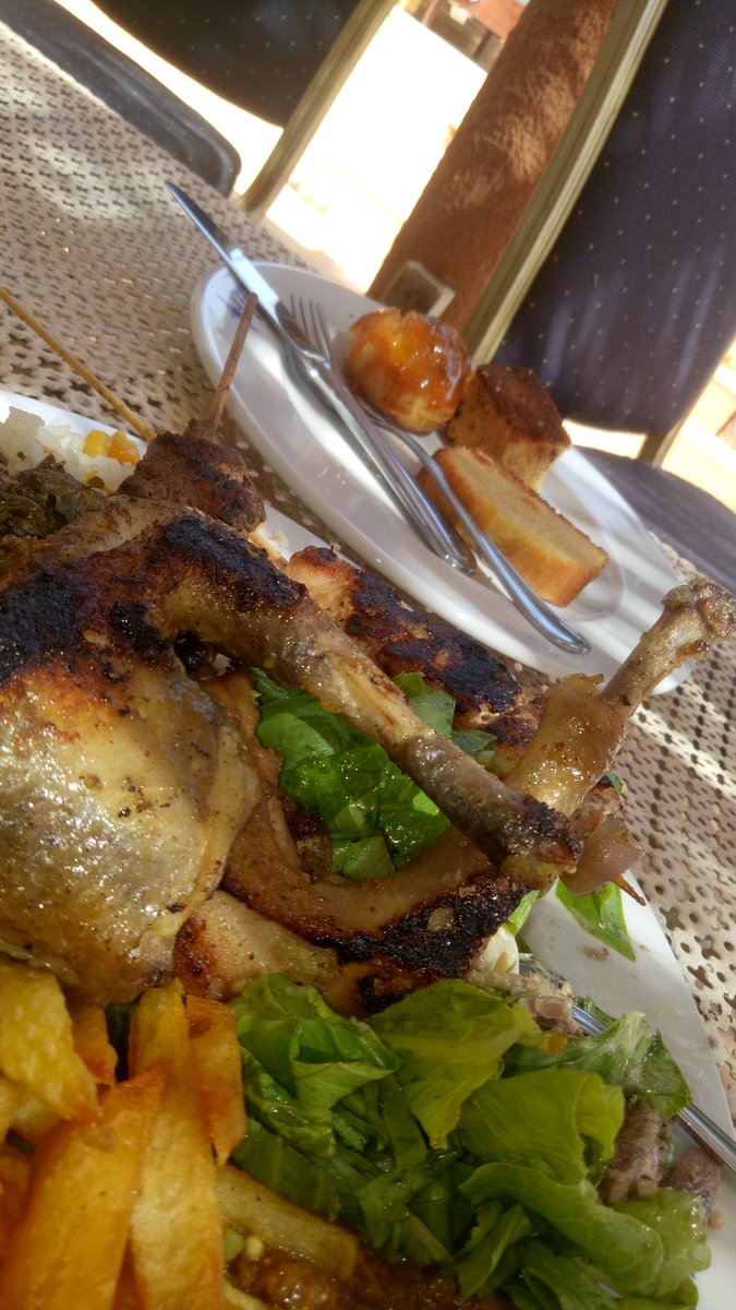 hausheba's tweet photo. C'était au #NeBrunch par @ZLabss....🙌 https://t.co/CoWRm4JVqF