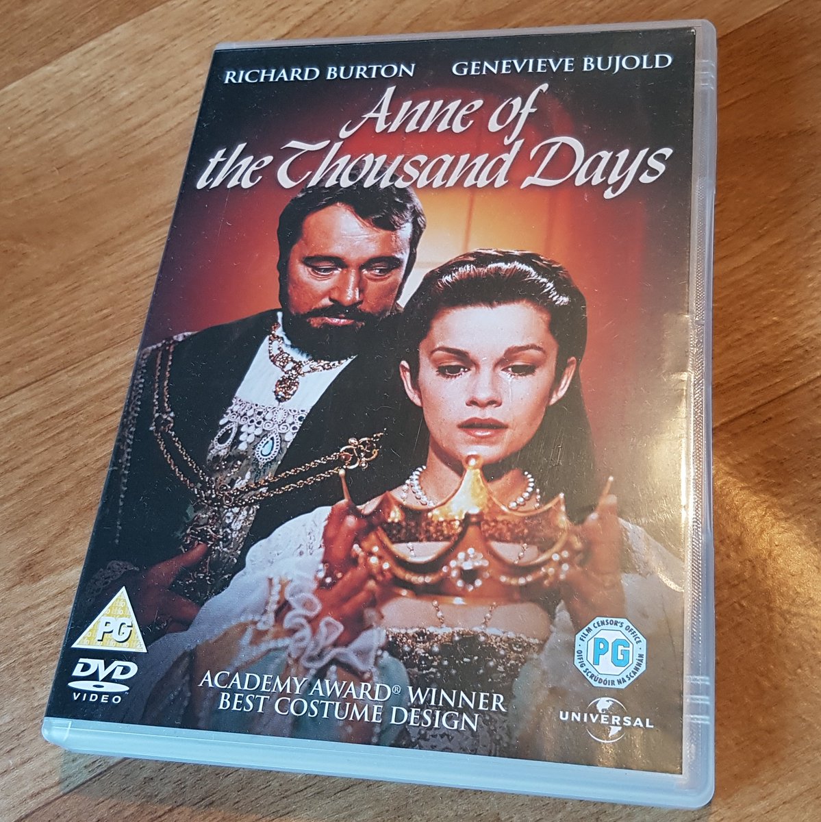 Sometimes the only way to cope is to watch this again! #AnneBoleyn #anneofthe1000days