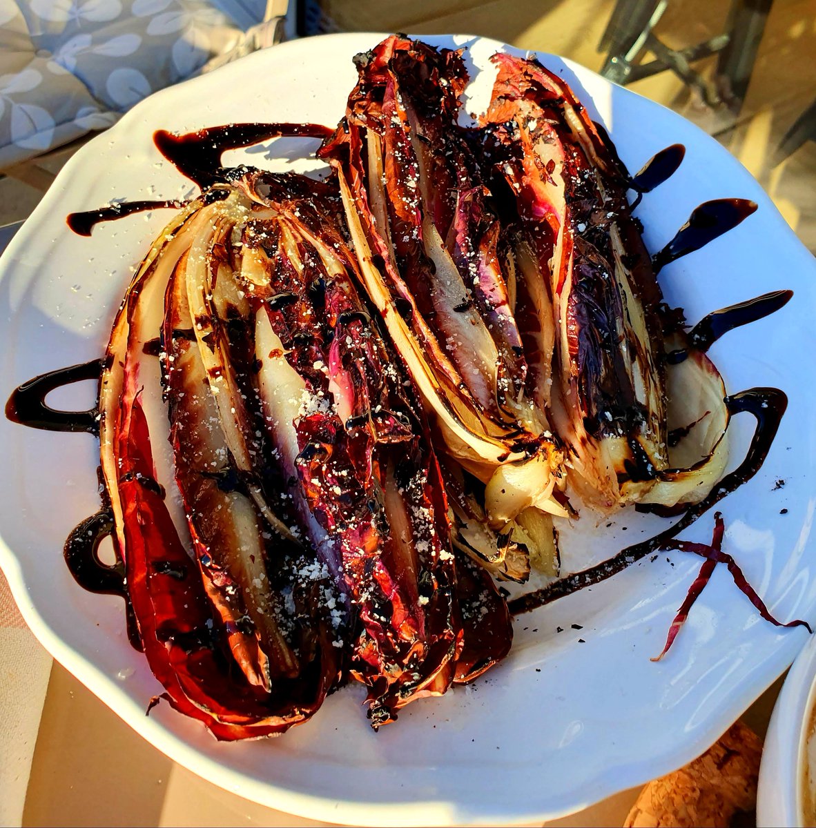 Roderik_W's tweet image. Today is #WorldVeganDay. I am not a vegetarian (hence I don't always eat vegan either), BUT I have learned a lot about the impact (animal wellbeing &amp;amp; emissions) of the bio-industry and have drastically changed my diet. Last night's BBQ was vegetarian and the best meal in months!