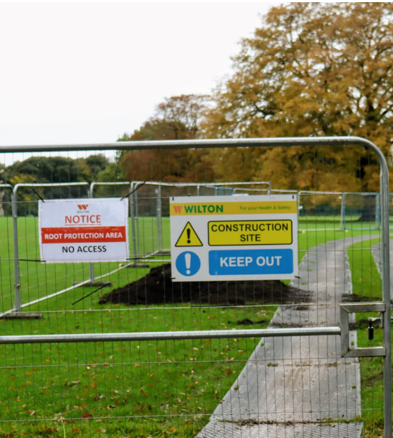 BristolTreeFora's tweet photo. Thanks for putting up the Tree root protection notices @StokeLodgePF, @kpwiltonandson.
Could you please also erect them at the main entrance to the site where the track actually passes over the tree root zones of a number of TPO trees?
@bristolparks @CothamSchool https://t.co/R2rlrWFnVt