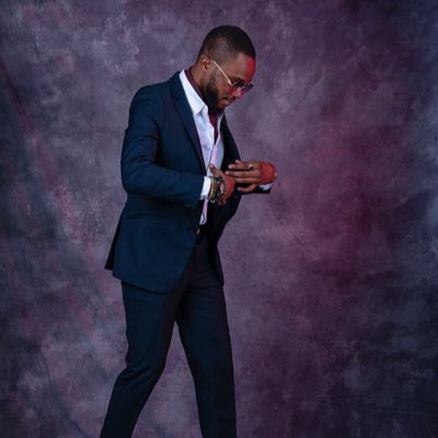 KIT2OOFFICIAL's tweet photo. #NouvellePhotoDeProfil https://t.co/808IlrDg0C